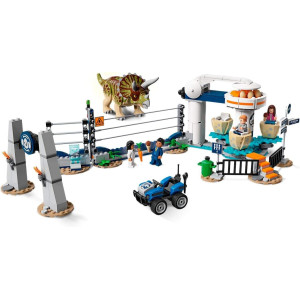 LEGO Jurassic World - Caos del Triceratops Juguete de construcción de Dinosaurios Inspirado en las Películas de Jurassic World